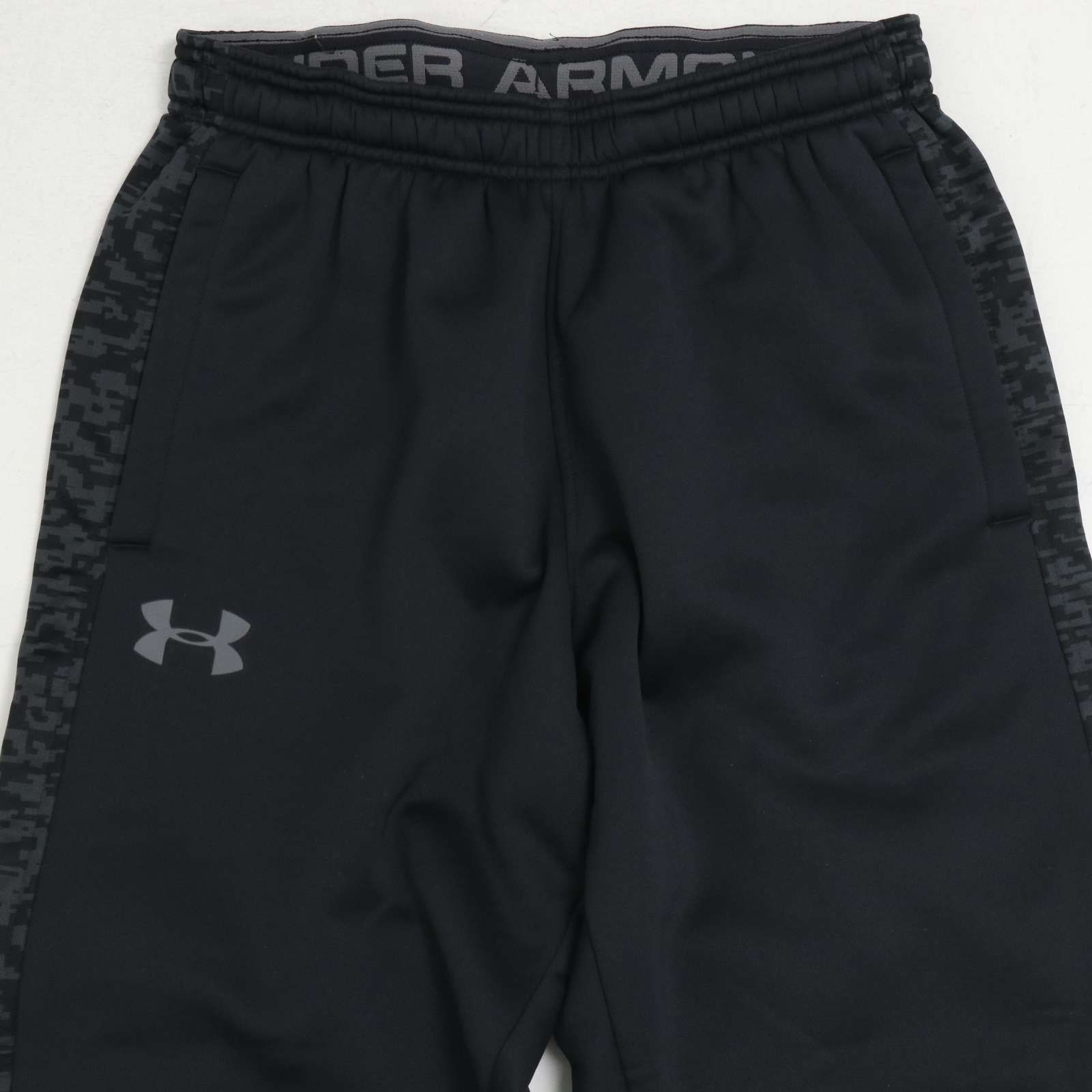 UNDER ARMOUR アンダーアーマー 秋冬 COLDGEAR☆ 裏起毛 迷彩 カモフラ