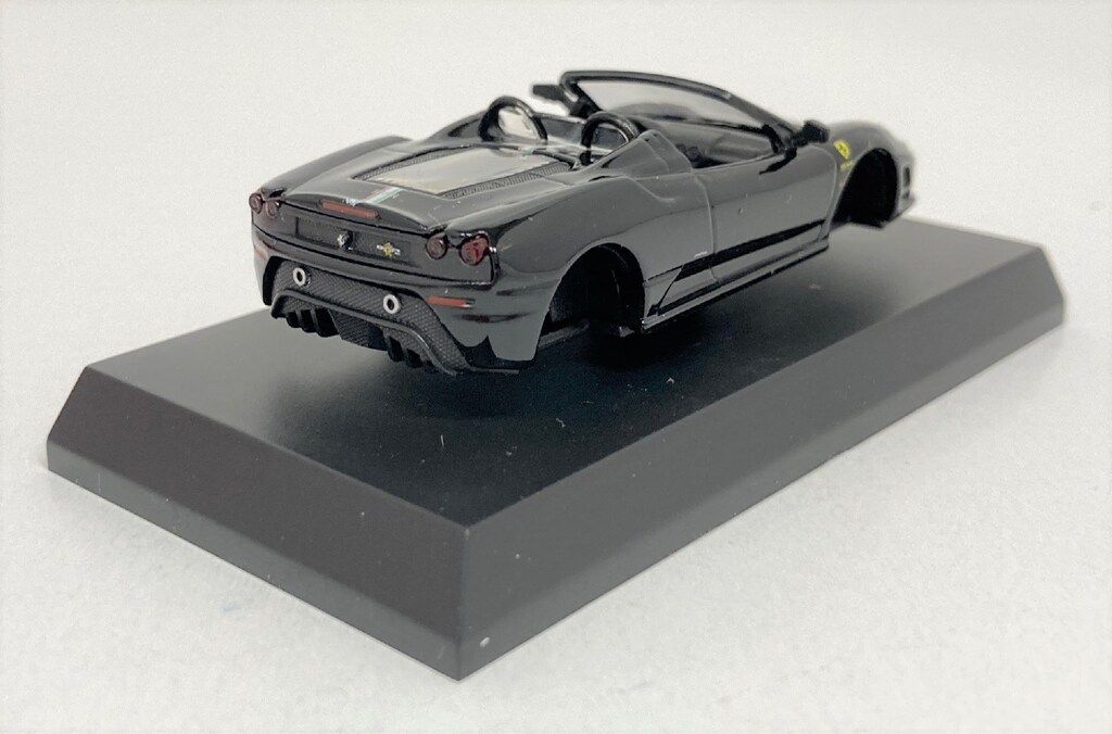 京商 1/64フェラーリミニカーコレクション8NEO Scuderia Spider 16M