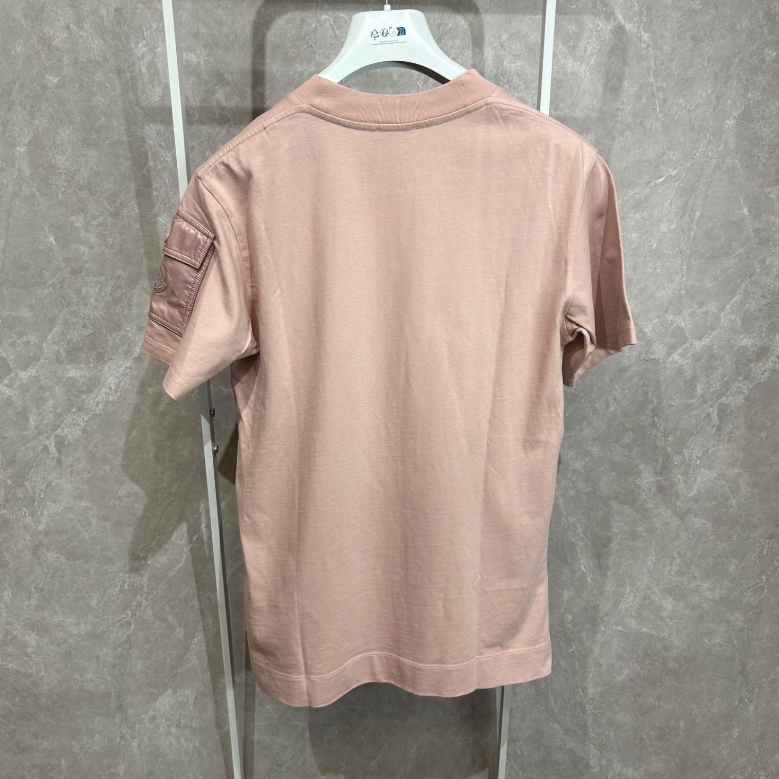 極美品】 MONCLER モンクレールポケット半袖Tシャツピンクxs - メルカリ