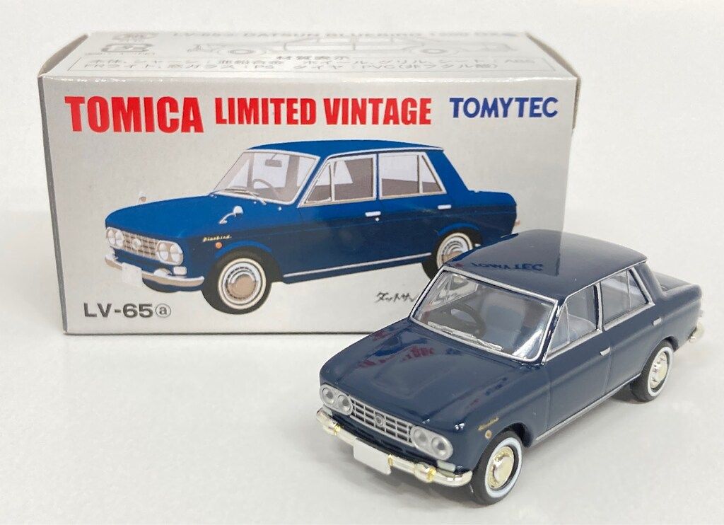 【新品】TOMICA LIMITED VINTAGE ダットサン ブルーバード LV-205a ダットサン ブルーバード 4ドア 1600SSS（白） 65年式 | 製品