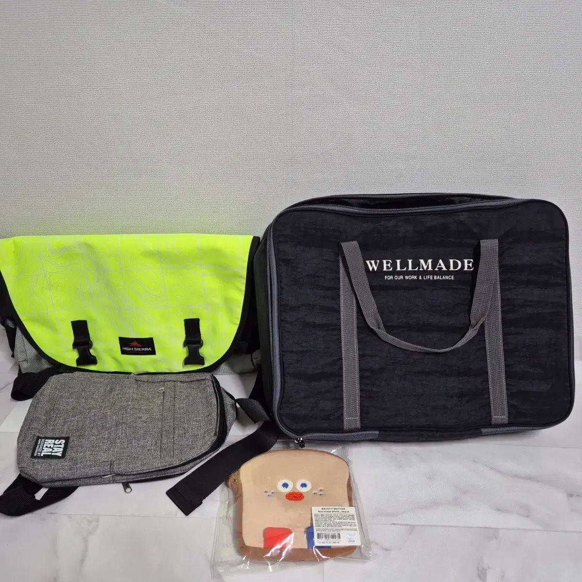 まとめ売り) バッグ 4種 - メルカリ