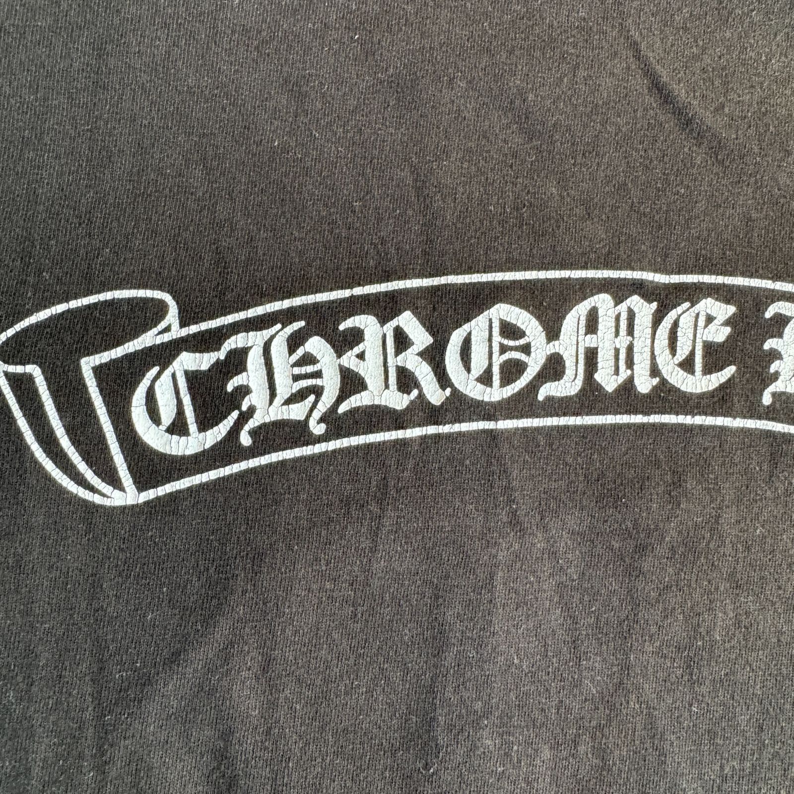 【90S】Chrome Hearts スクロールロゴ刺繍【Vintage】黒/黒 90s OLD CHROME HEARTS ネックロゴ Scroll Label シングルステッチ