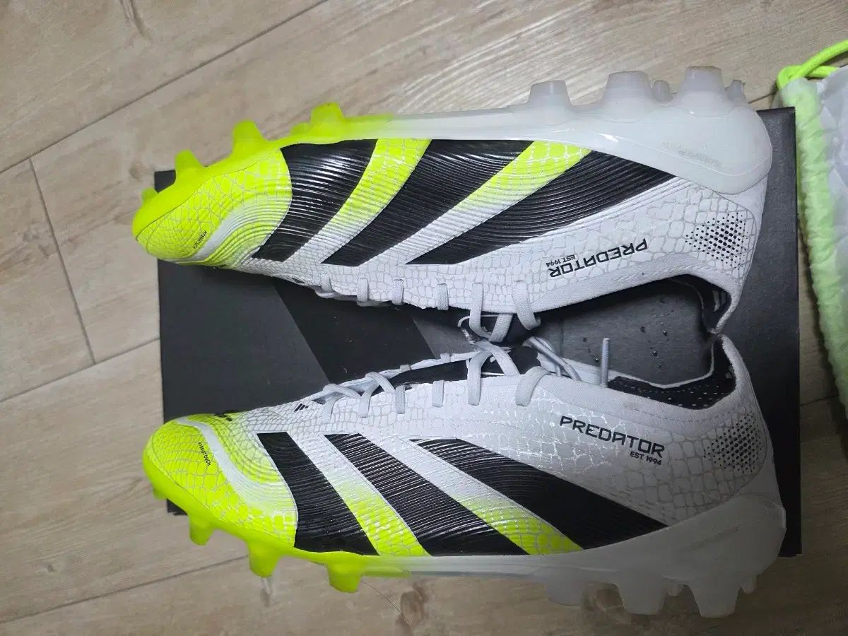 プレデター 25 エリート 2g3g 265 - メルカリ