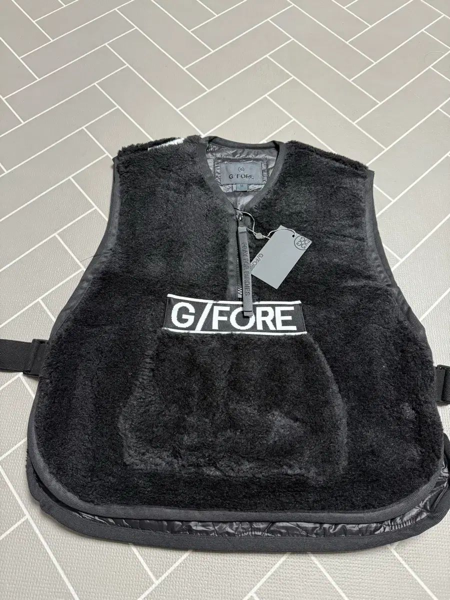 G FORE(ジーフォア) ゴルフ レディース ベスト - メルカリ