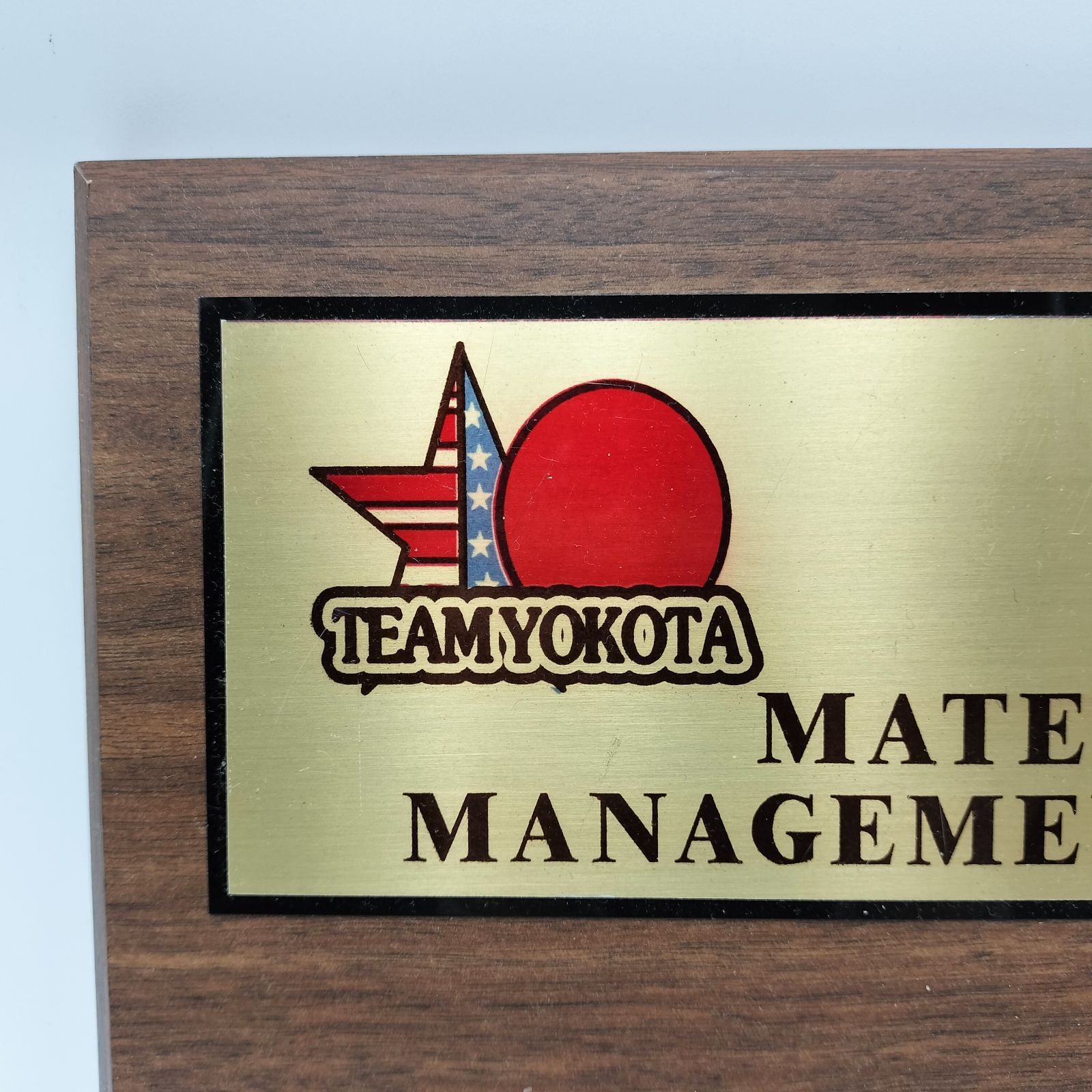 PEWTAREX 横田基地 NCO CLUB 記念プレート 米軍横田基地 記念盾 TEAM YOKOTA 記念プレート ミリタリー - Mercari