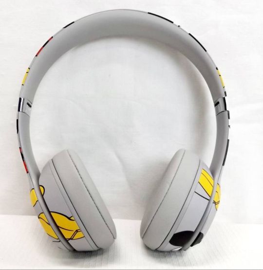 限定品 Beats Solo3 ワイヤレス ミッキー 90周年記念モデル - メルカリ