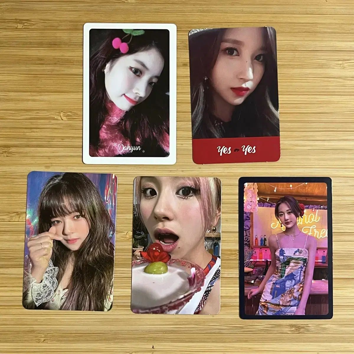 TWICE（トゥワイス）トレカ まとめ - メルカリ