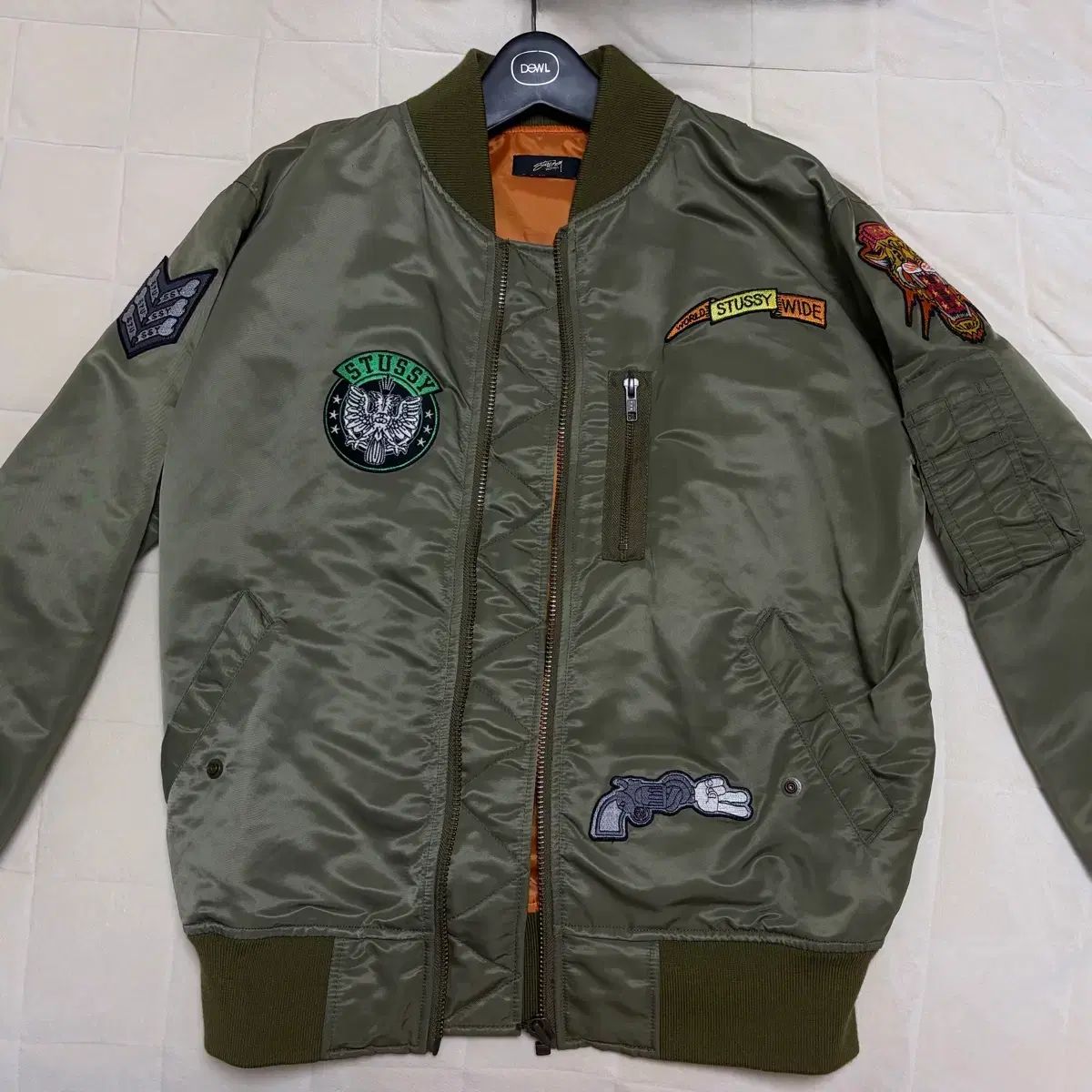 STUSSY モノグラム ナイロンブルゾンジャケット カーキ　Mサイズ STUSSY カーキ色 ブルゾン MA-1ジャケット Sサイズ - メルカリ