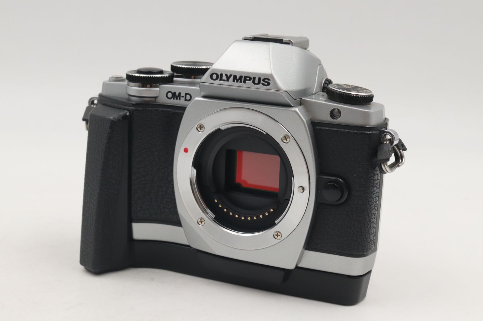 極上品☆オリンパス OLYMPUS OM-D E-M10 ボディ シャッター回数8471回