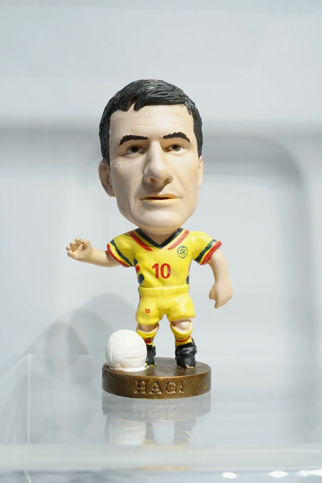 ゲオルゲ・ハジ（Gheorghe Hagi）CG161 ルーマニア代表 No.10