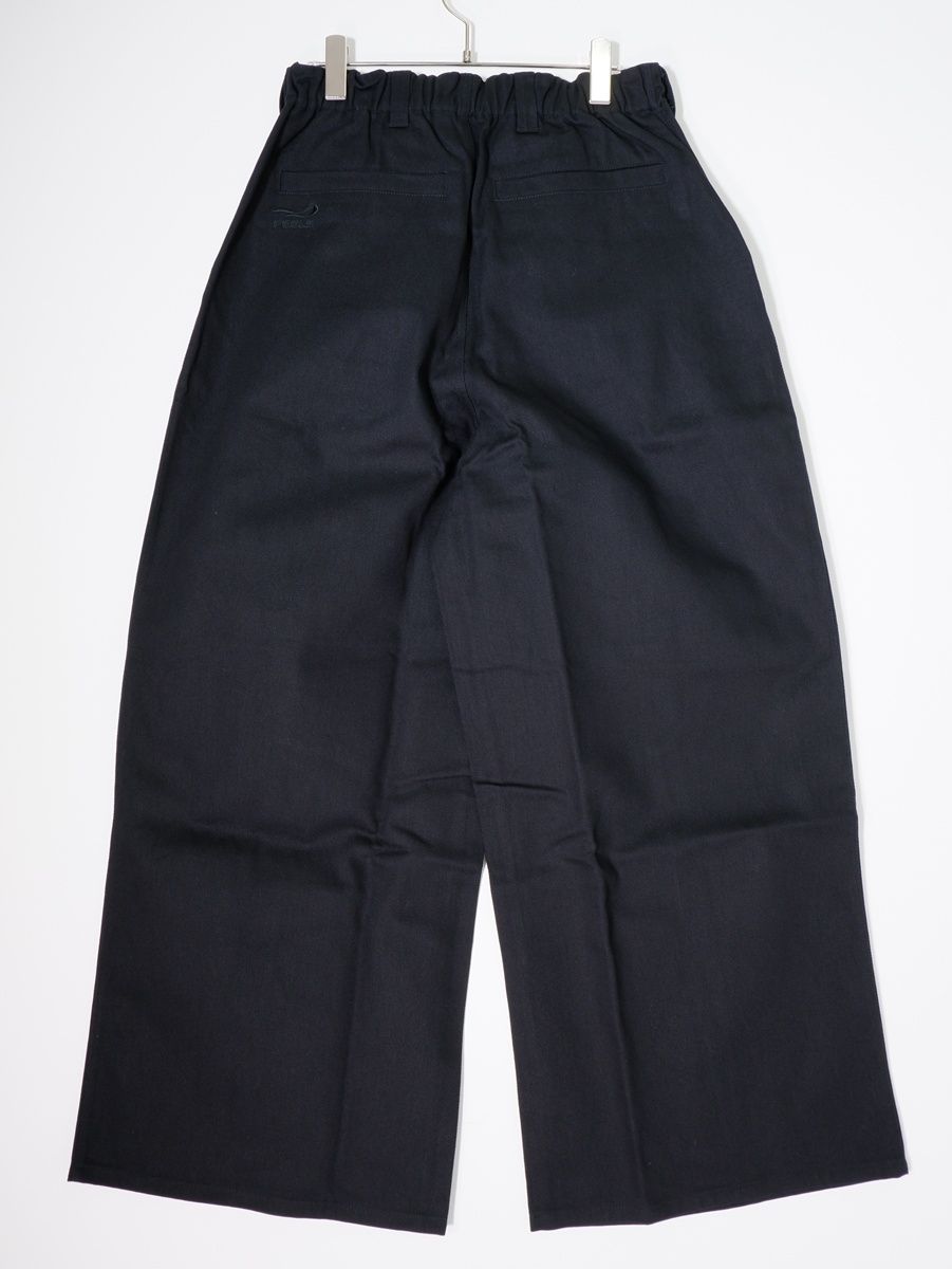 feels リネンスラックス 黒　上杉柊平 feels リネンスラックス 黒 上杉柊平