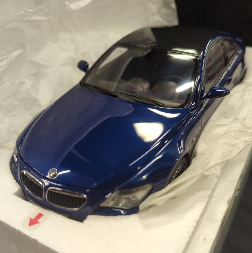 BMWディーラー特注 BMW M6 クーペ Coupe 1/18 BMWディーラー特注 BMW M6 クーペ Coupe 1/18｜Yahoo!フリマ（旧PayPay