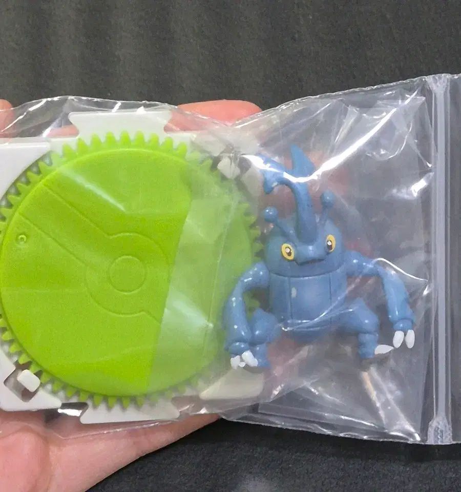 ポケモン フィギュア モンスターコレクション ヘラクロス - メルカリ