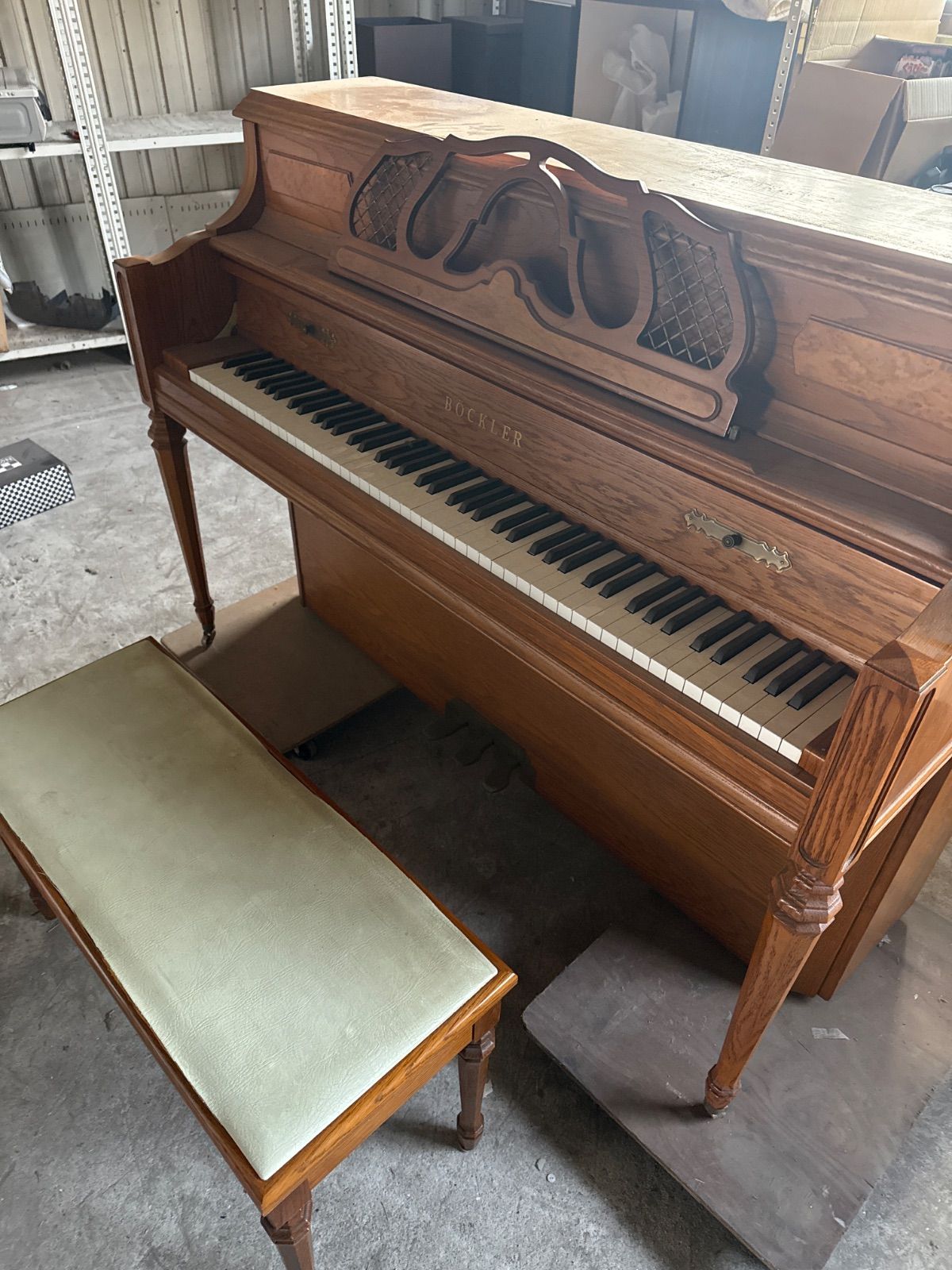 ＼早い者勝ち‼︎／アップライトピアノ BOCKLER BOCKLER アップライトピアノ - メルカリ