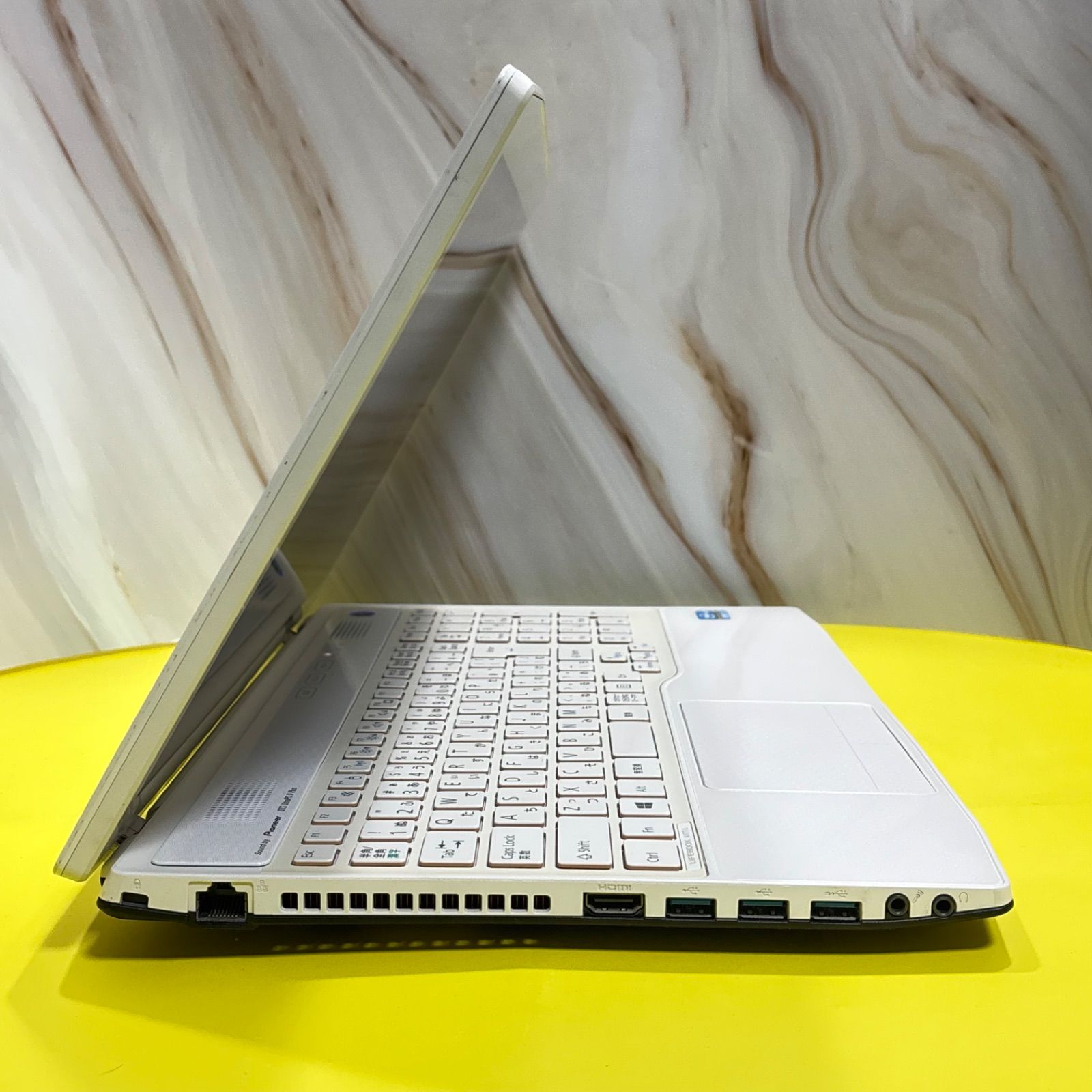 【美品SALE‼】【Office付‼】バッテリ〇富士通★新品SSD★メモリ8GB 開店セール♪】爆速Core i7✨美品✨バッテリー良好✨富士通ノート