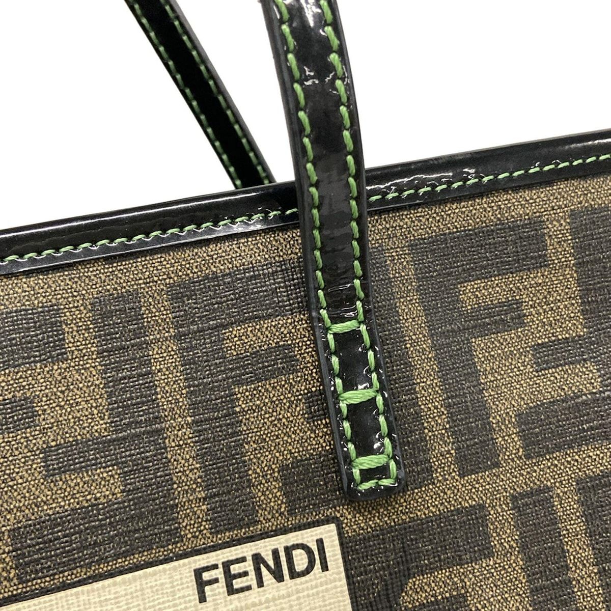 Fendi ダークグリーン ロゴハンドバッグ　ズッカ柄 FENDI(フェンディ) ハンドバッグ ズッカ柄 8BH223 黒×ダークブラウン