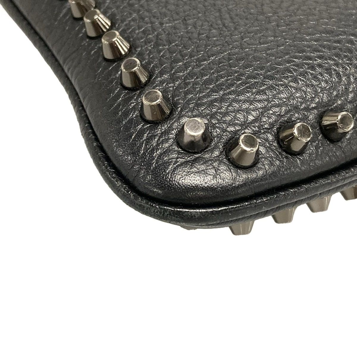 CHRISTIAN LOUBOUTIN(クリスチャンルブタン) ショルダーバッグ