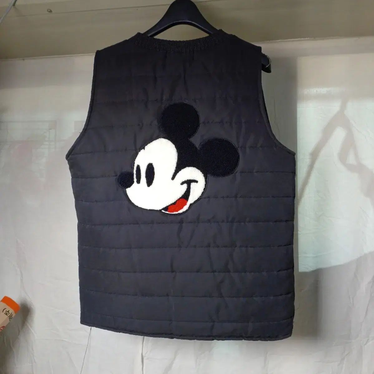 ミッキーマウス ダウンベスト レディース 95サイズ 511113 - メルカリ