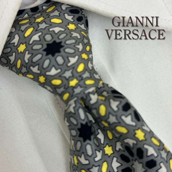 美品》GIANNI VERSACE (ジャンニヴェルサーチ) シルクネクタイ 総柄