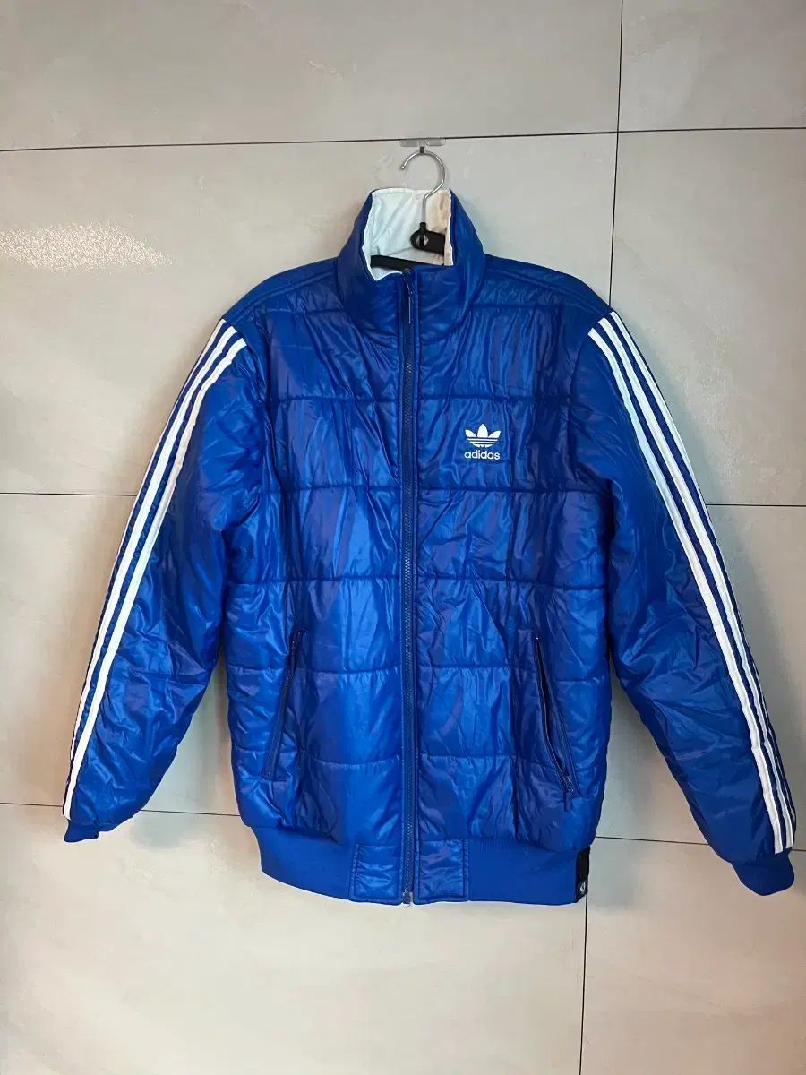 アディダス チェルシーFC 白 パ リバーシブル ジャケット 100 - メルカリ