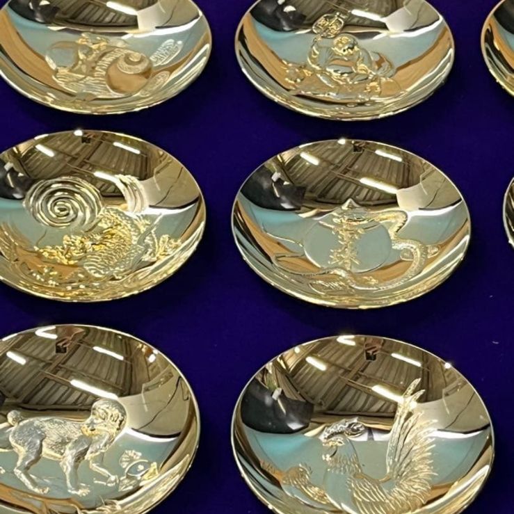 十二支金盃セット 12客 24KGP 純金仕上げ 木箱入り 干支 金杯 祝い事