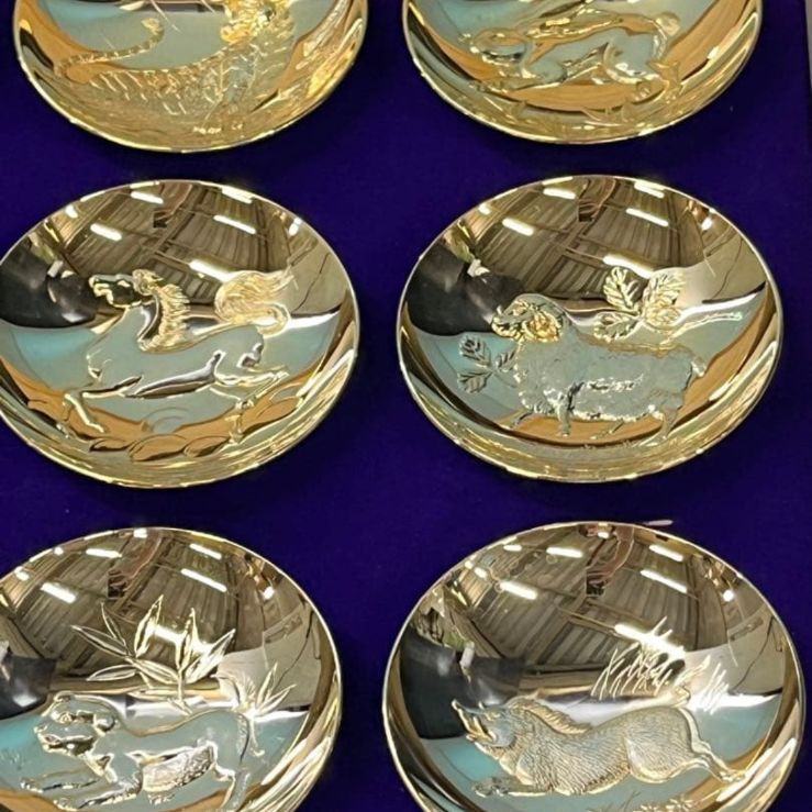 十二支金盃セット 12客 24KGP 純金仕上げ 木箱入り 干支 金杯 祝い事