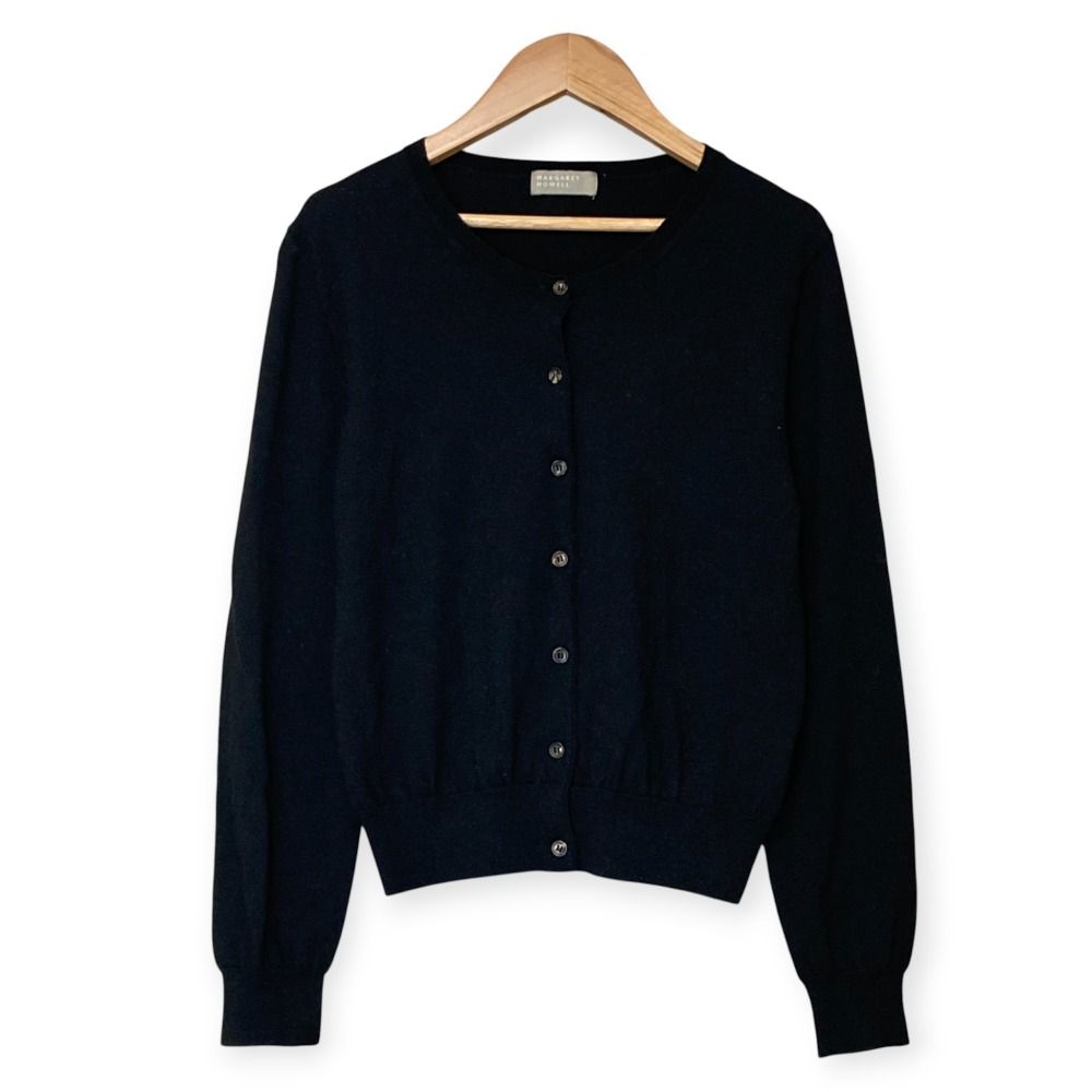 【美品】マーガレットハウエル ニットカーディガン ウール100% 黒クルーネック MARGARET HOWELL(マーガレットハウエル) ニットカーディガン578