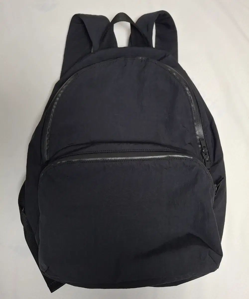 COS コス ナイロン バックパック - メルカリ