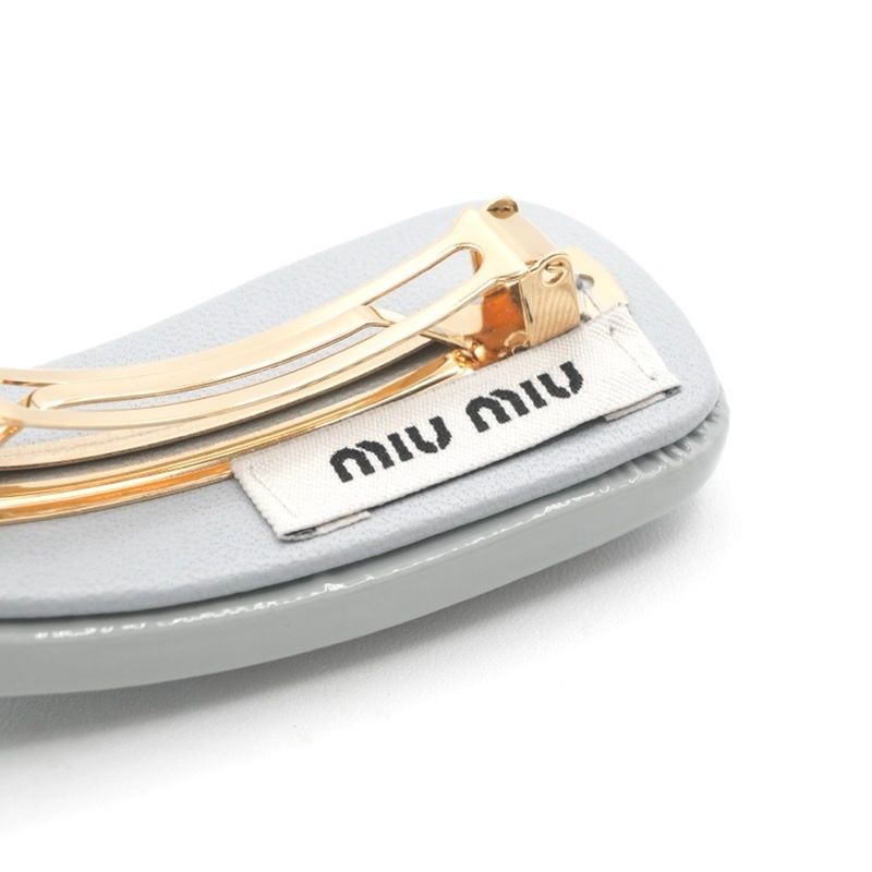 ミュウミュウ MIUMIU ヘアアクセサリー ブルーグレー ゴールド ロゴ