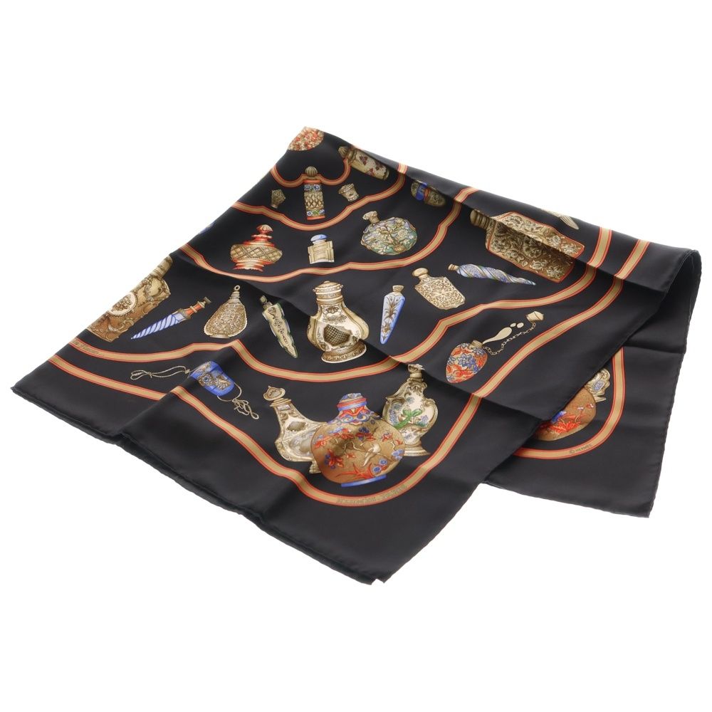 HERMES (エルメス) カレ90 Qu importe le flacon シルクスカーフ