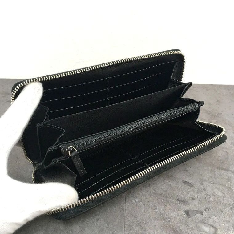 GUCCI財布　新品未使用 送料込み！ 未使用品 GUCCI ジップウォレット 420736 ブラック 箱付き