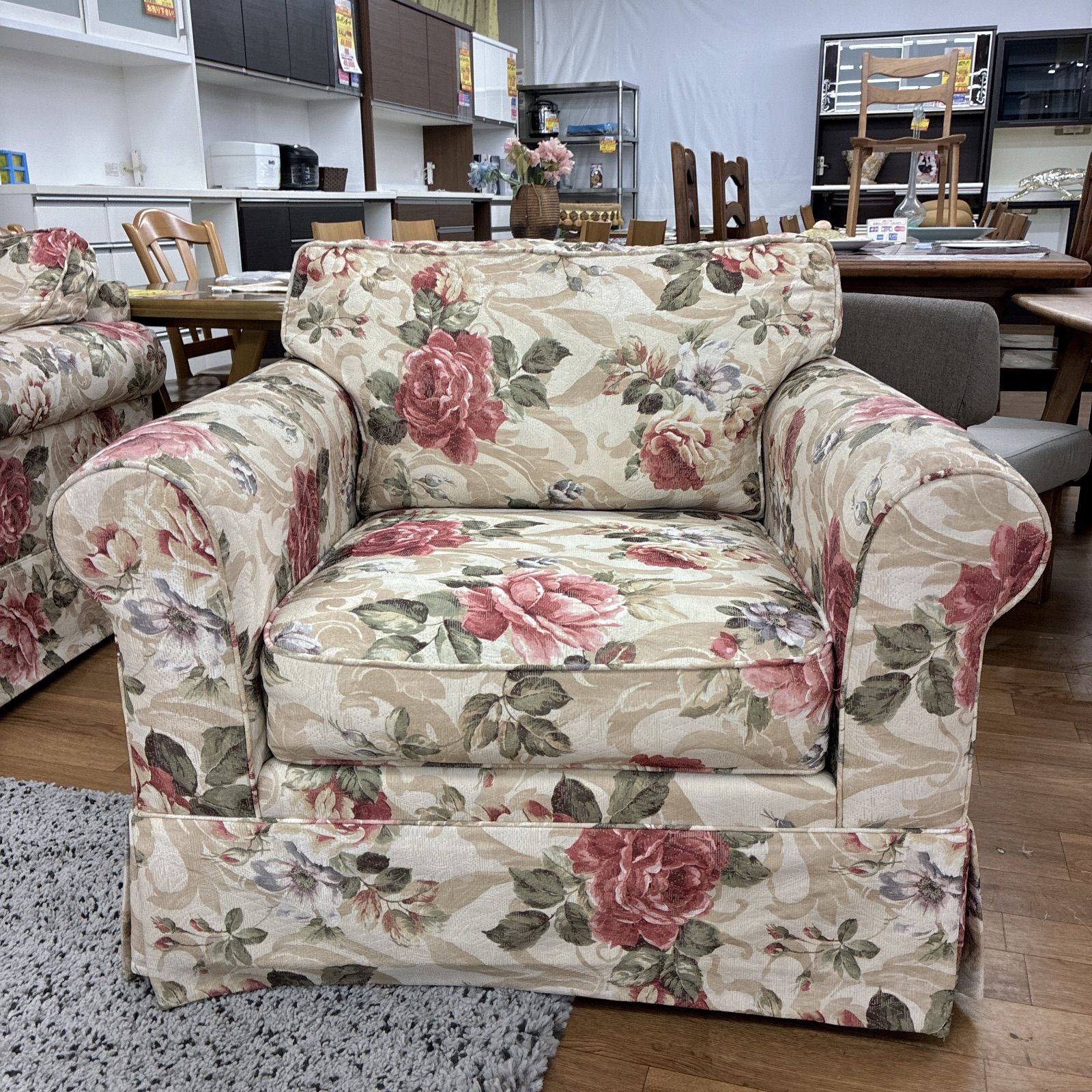 ジモティー限定価格！S202 ⭐ BAUHAUS バウハウス IDC大塚家具取り扱い アメリカ製 アンティーク3Pソファ+1Pソファ(2点）+オットマンの4点セット USED 綺麗 名古屋市近郊送料設置無料⭐S202 ⭐ BAUHAUS バウハウス IDC大塚家具