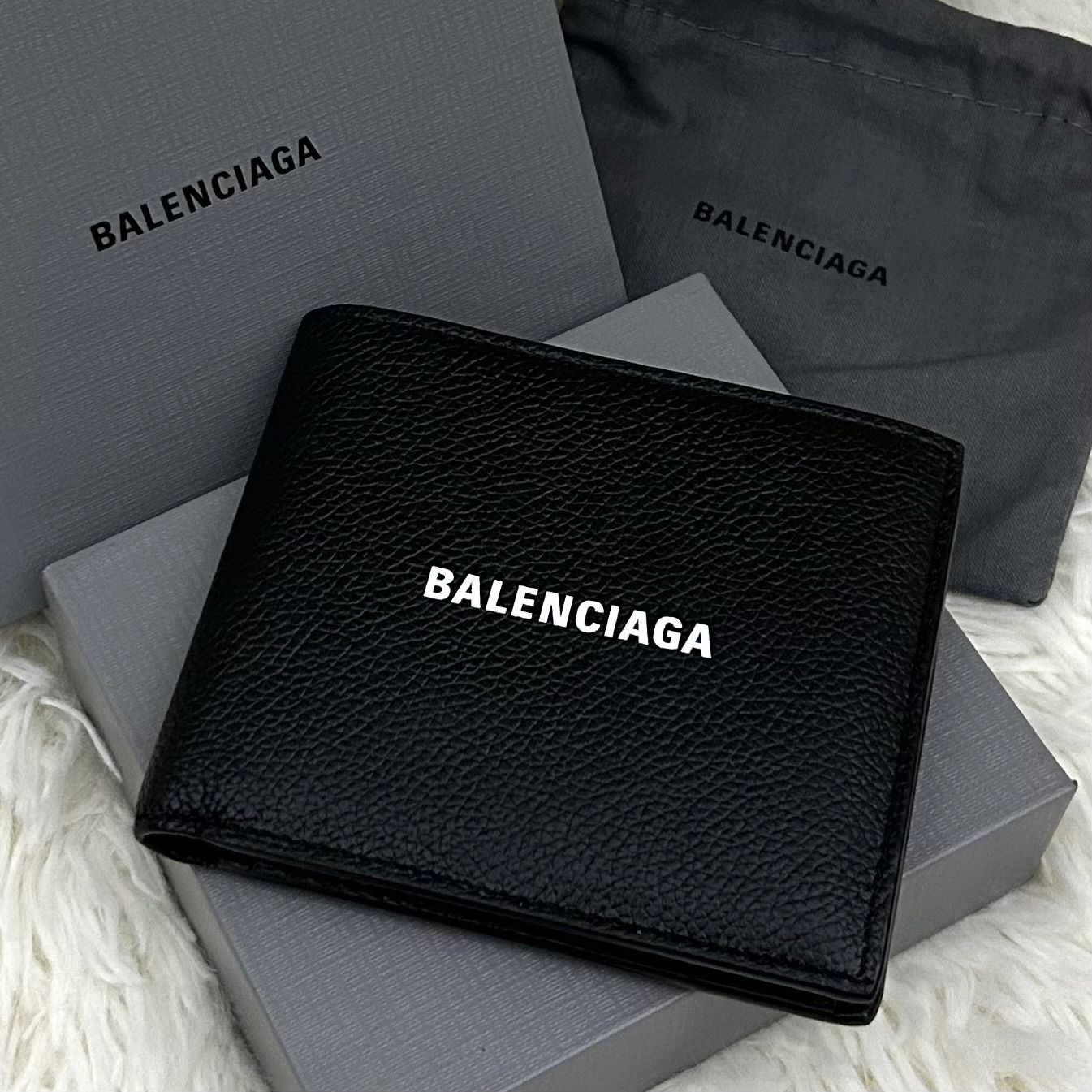 【メルカリ市限定価格】美品希少 バレンシアガ レザー三つ折り財布 バレンシアガ レザー 三つ折り財布 - メルカリ