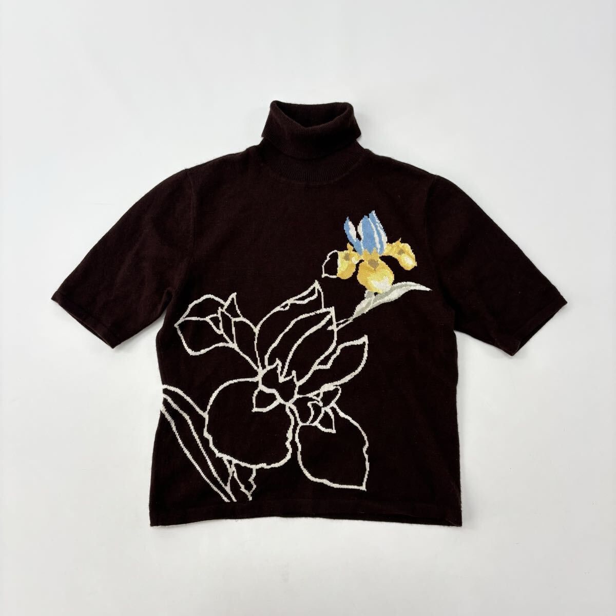 LEONARD レオナール アヤメ 半袖 カシミヤ x シルク タートルネック