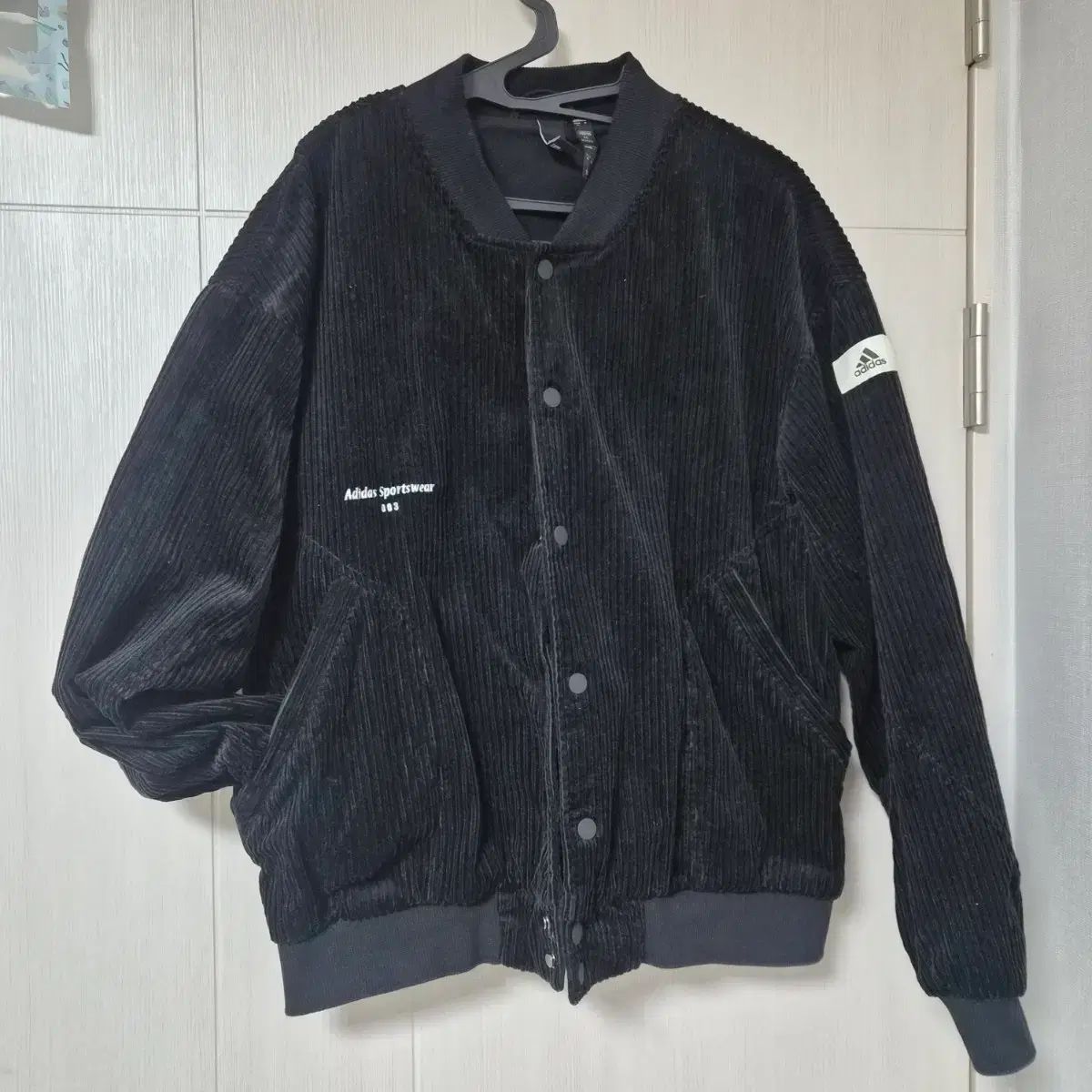 アディダス コーデュロイ ブラック ブルゾン ジャケット - メルカリ