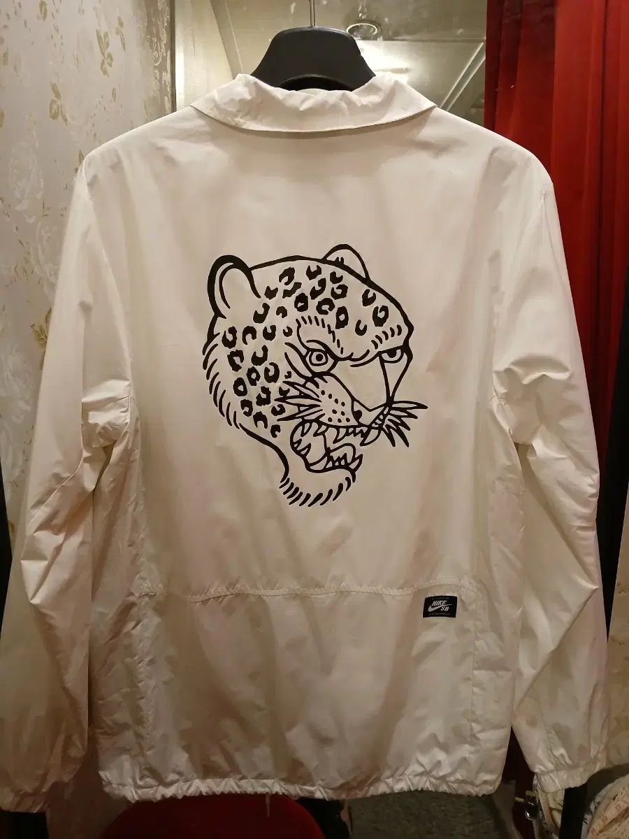 7/20 NIKE ナイキ SB ヒョウ柄 レオパード シールド ジャケット S