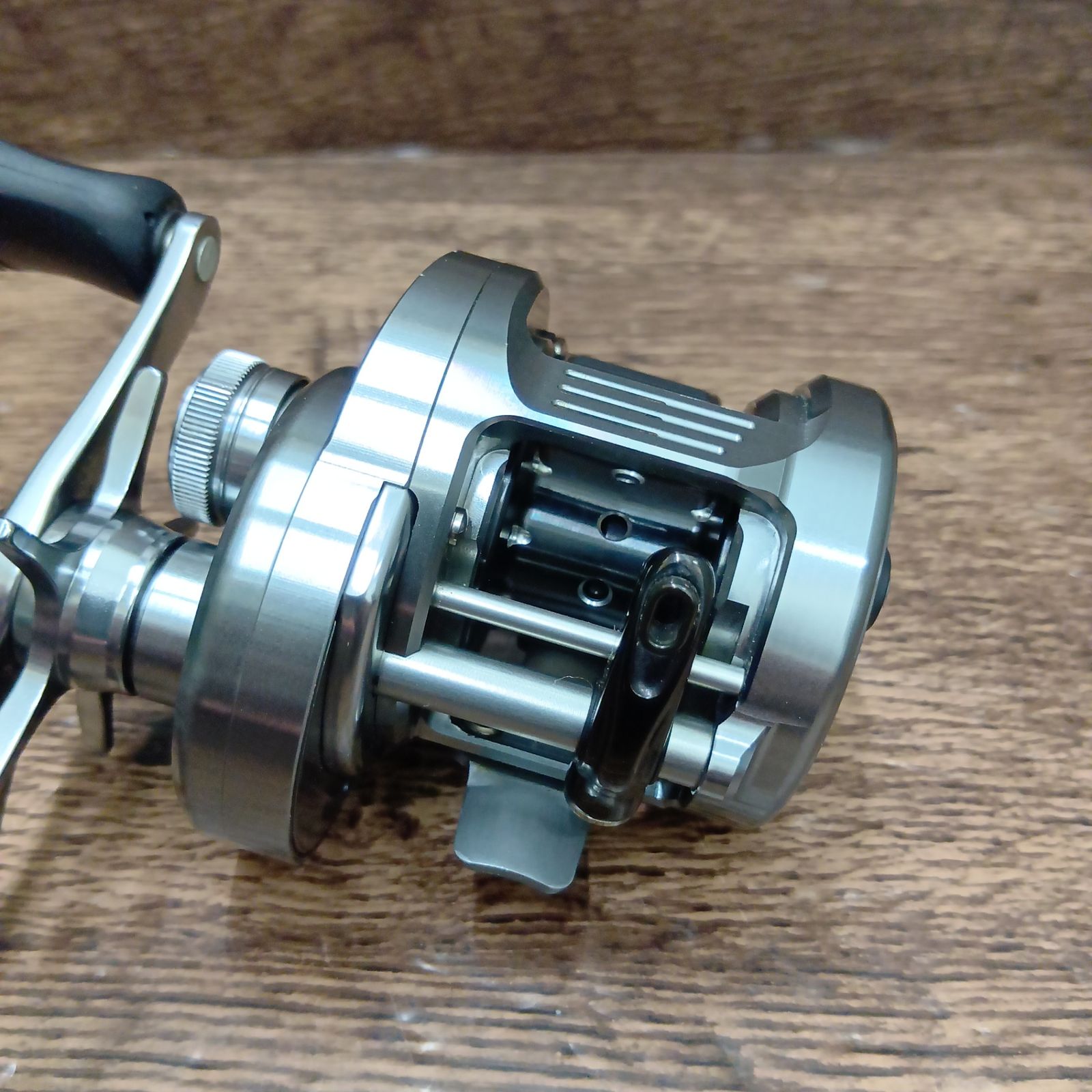 シマノ(SHIMANO) 19 カルカッタ コンクエスト DC 200 右ベイトリール