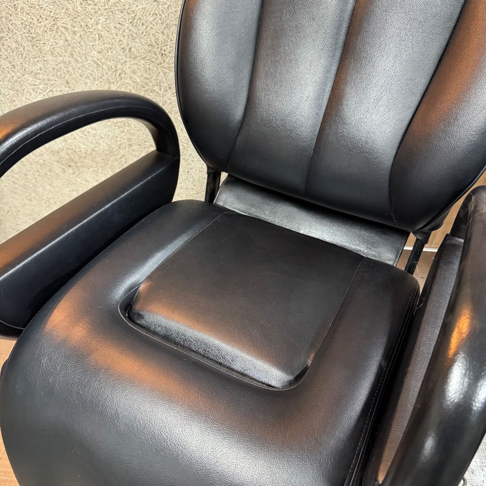 中古】オオヒロ 電動シャンプーチェア ブラック 1台限り！ - メルカリ