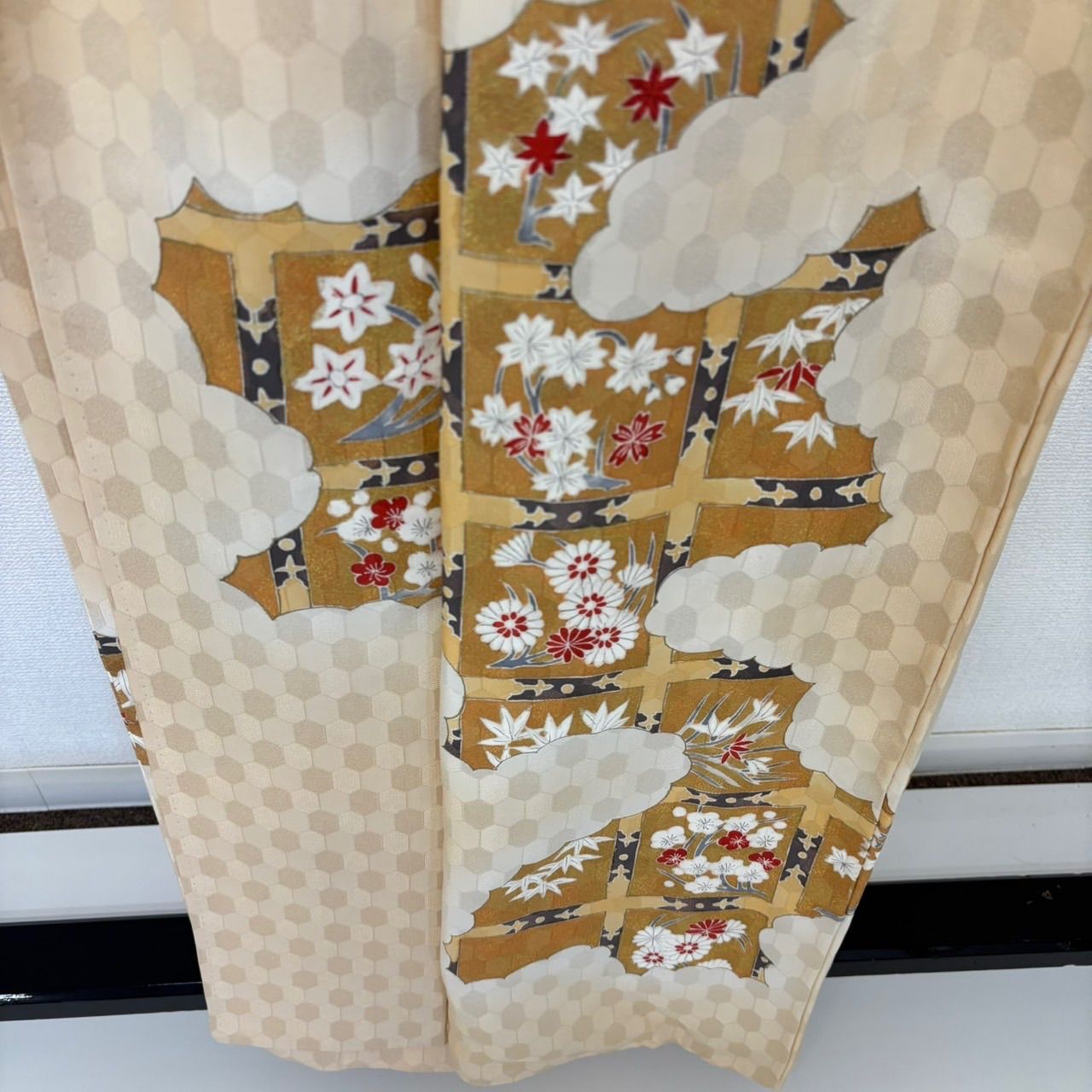付下げ 金彩 亀甲の地紋 紋無し 正絹 着物 MK-2711 - メルカリ