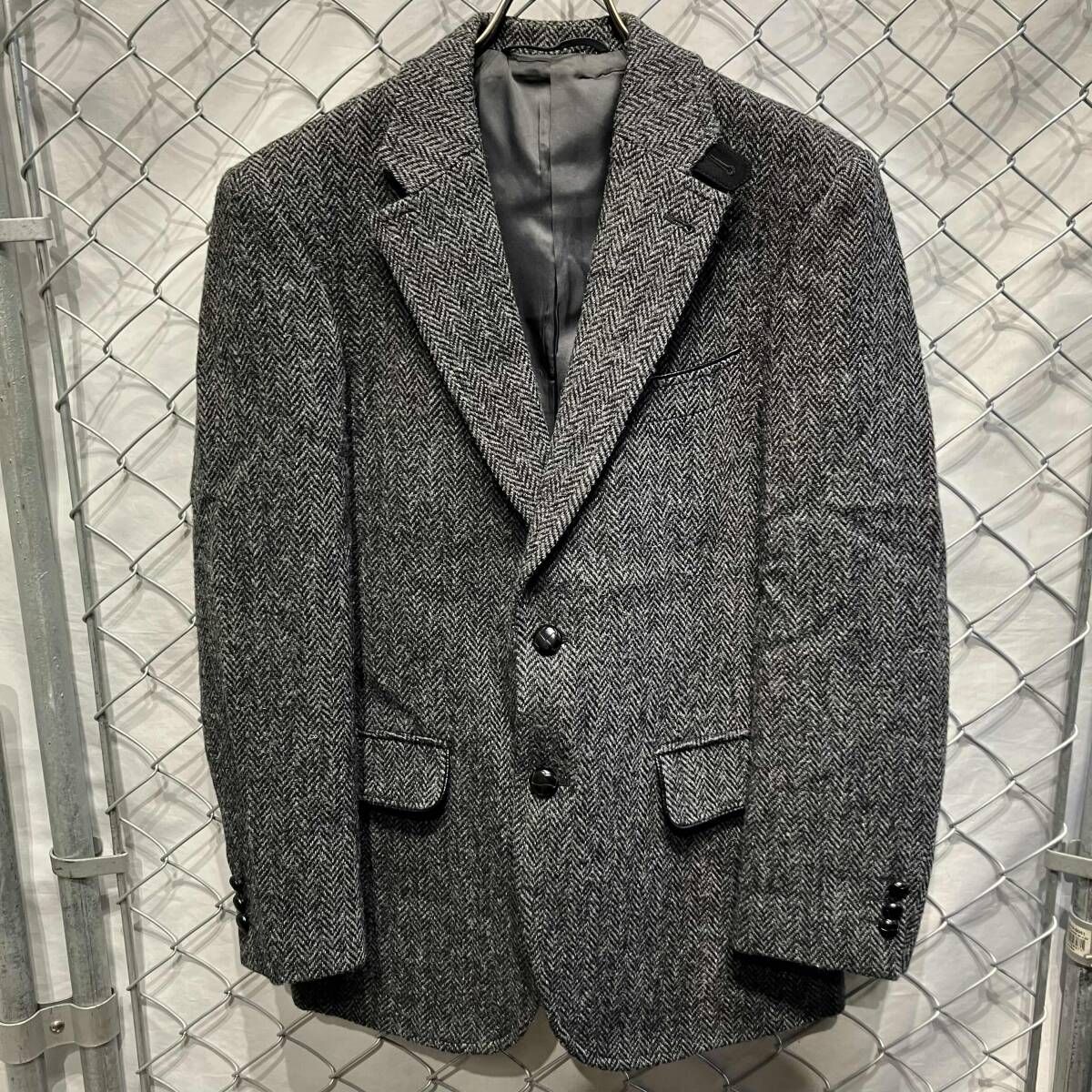 美品✨ハリスツイード テーラードジャケット グレー ヘリンボーン 2B 低 価格 通販ファッション - ハリスツイード ウールテーラード