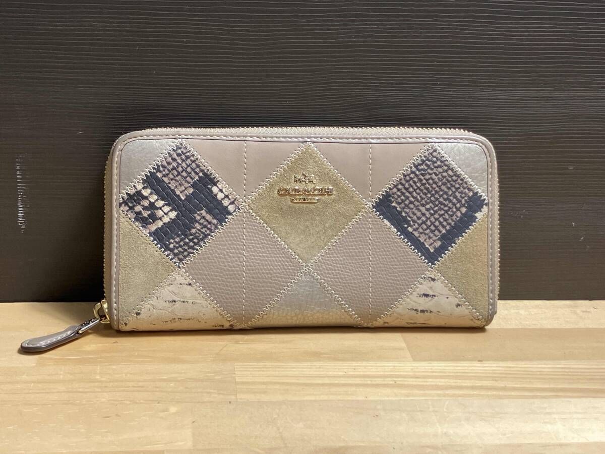 現状品 COACH コーチ パッチワークラウンドジップ長財布 レディース 