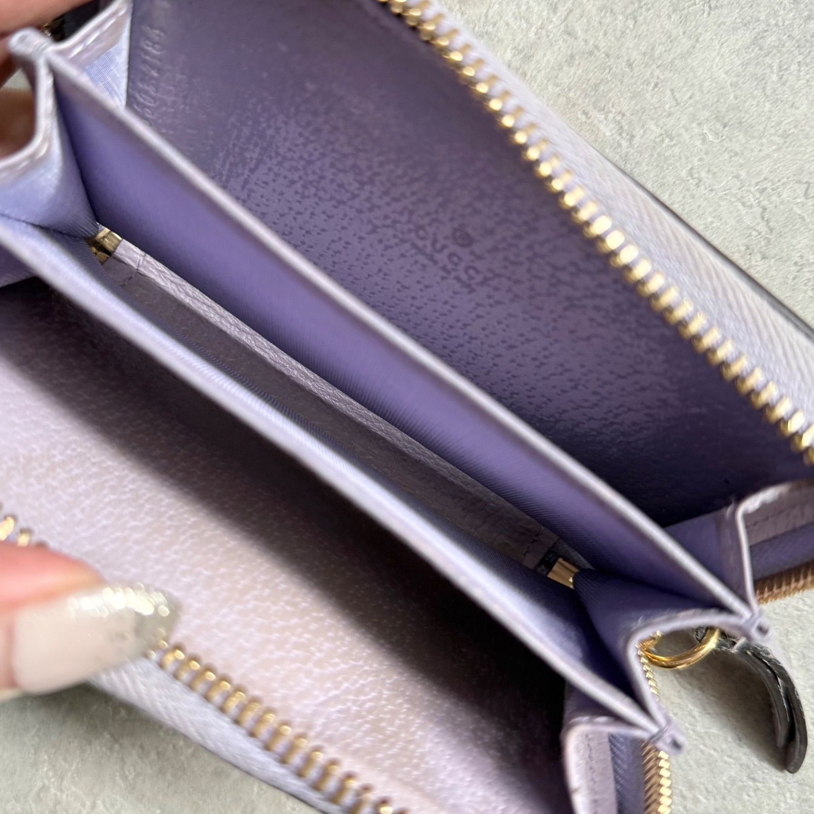 GUCCI　コインケース　紫 GUCCI グッチ ラウンドファスナーコインケース コンパクトウォレット