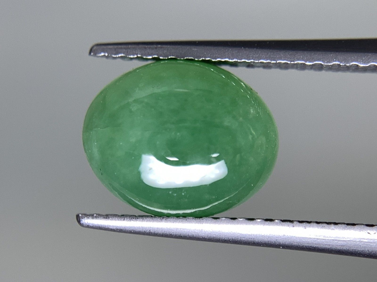 ひすい（ヒスイ 翡翠） 天然 3.012ct 宝石ソーティング付き 10.0㎜×8.0