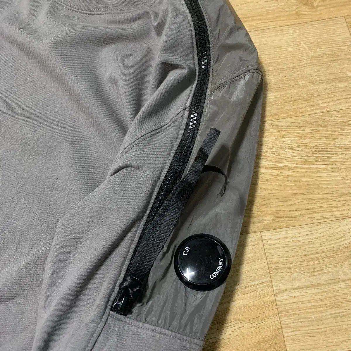 C P company スウェット - メルカリ