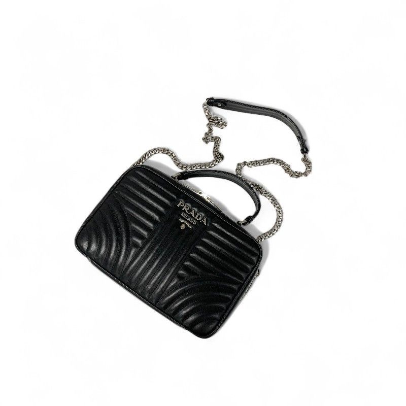 プラダ PRADA バッグ ショルダーバッグ ブラック シルバー ロゴ