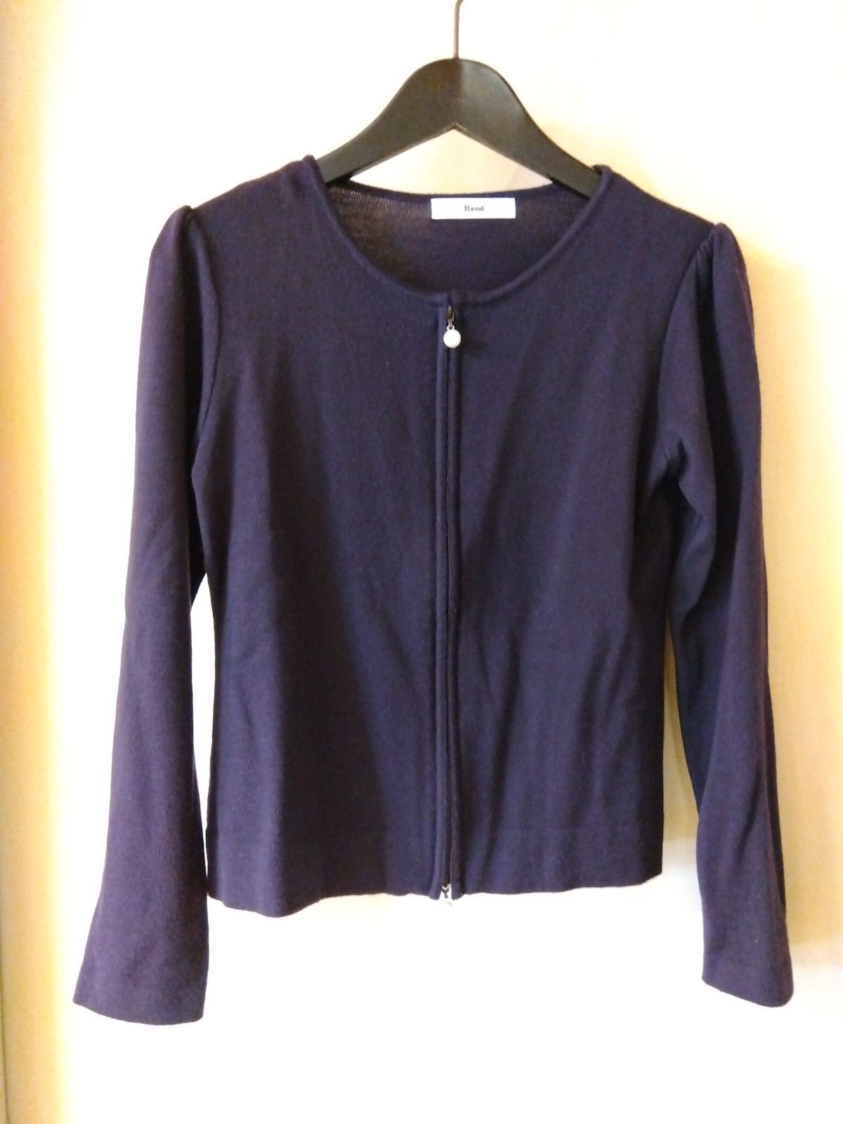 M24 ルネ Rene ウール100％ パールボタンがオシャレなカーディガン