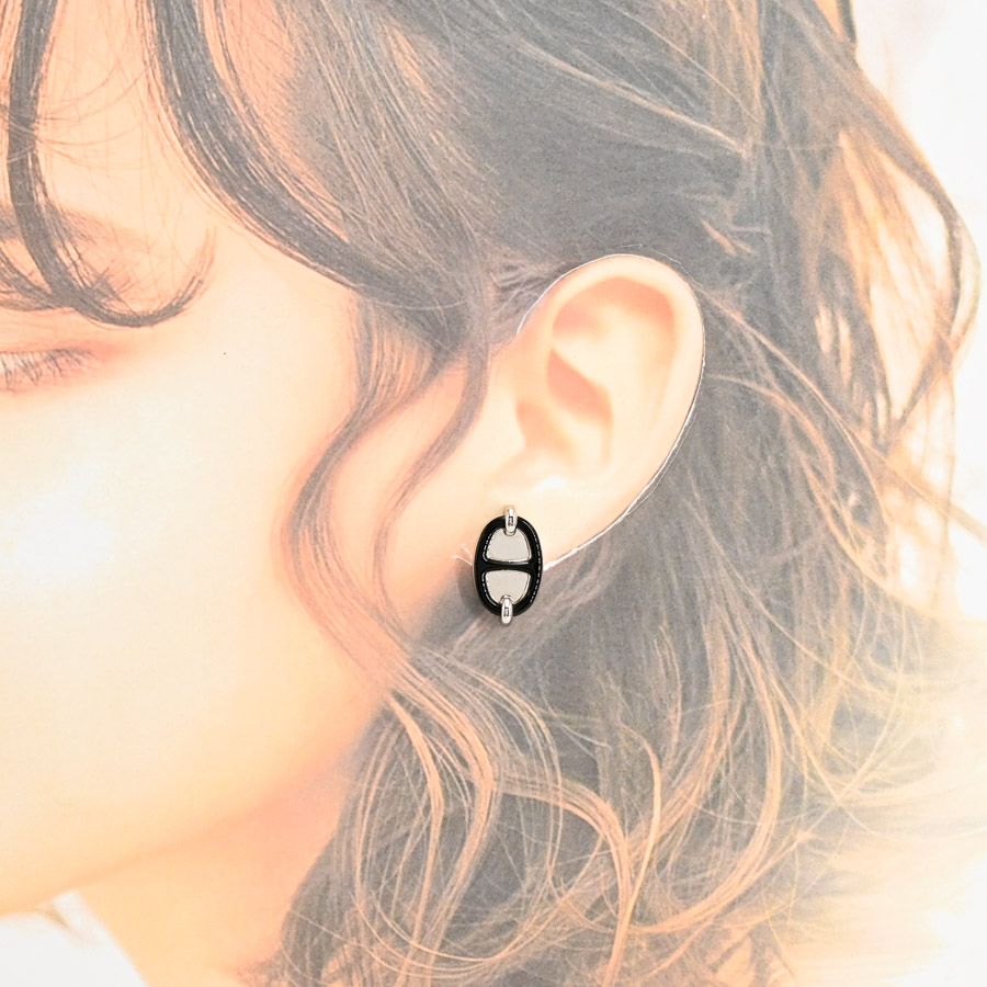 HERMES エルメス ピアス ミニマイヨン - メルカリ