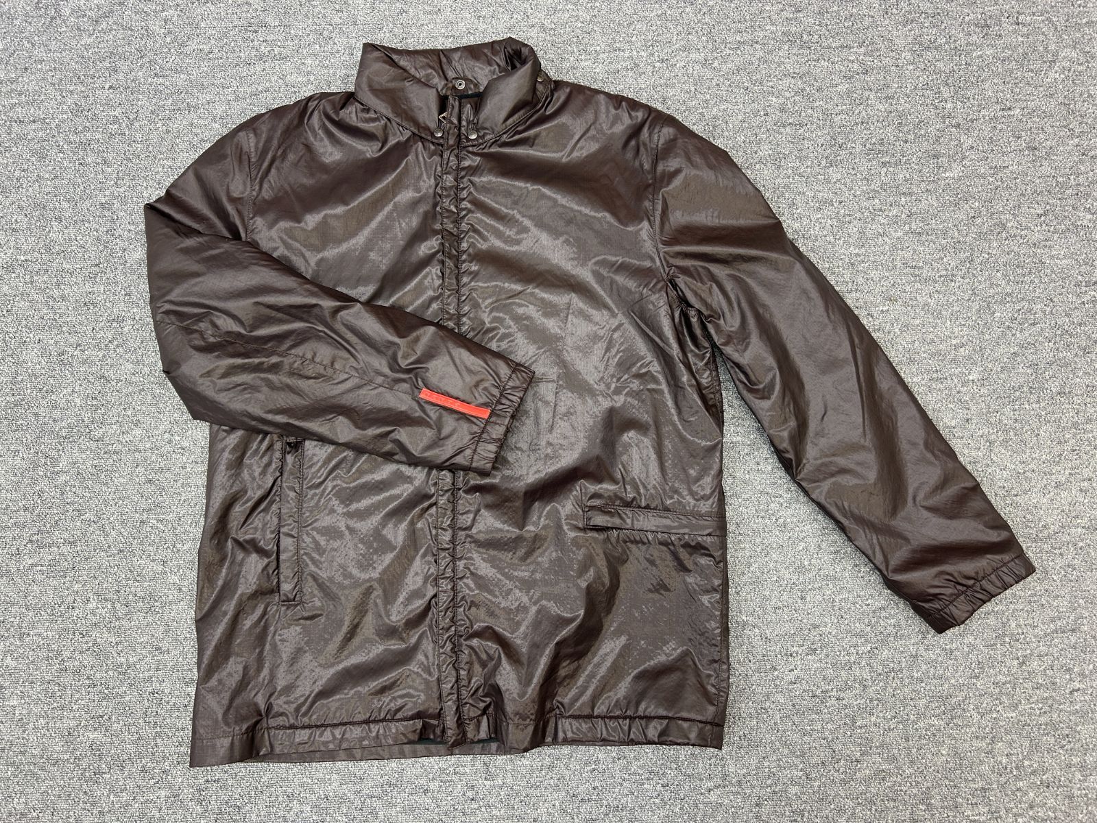 PRADA SPORTS ブラウン フード付き ナイロンジャケット 中古・古着通販】PRADA SPORTS (プラダスポーツ) リバーシブルナイロン