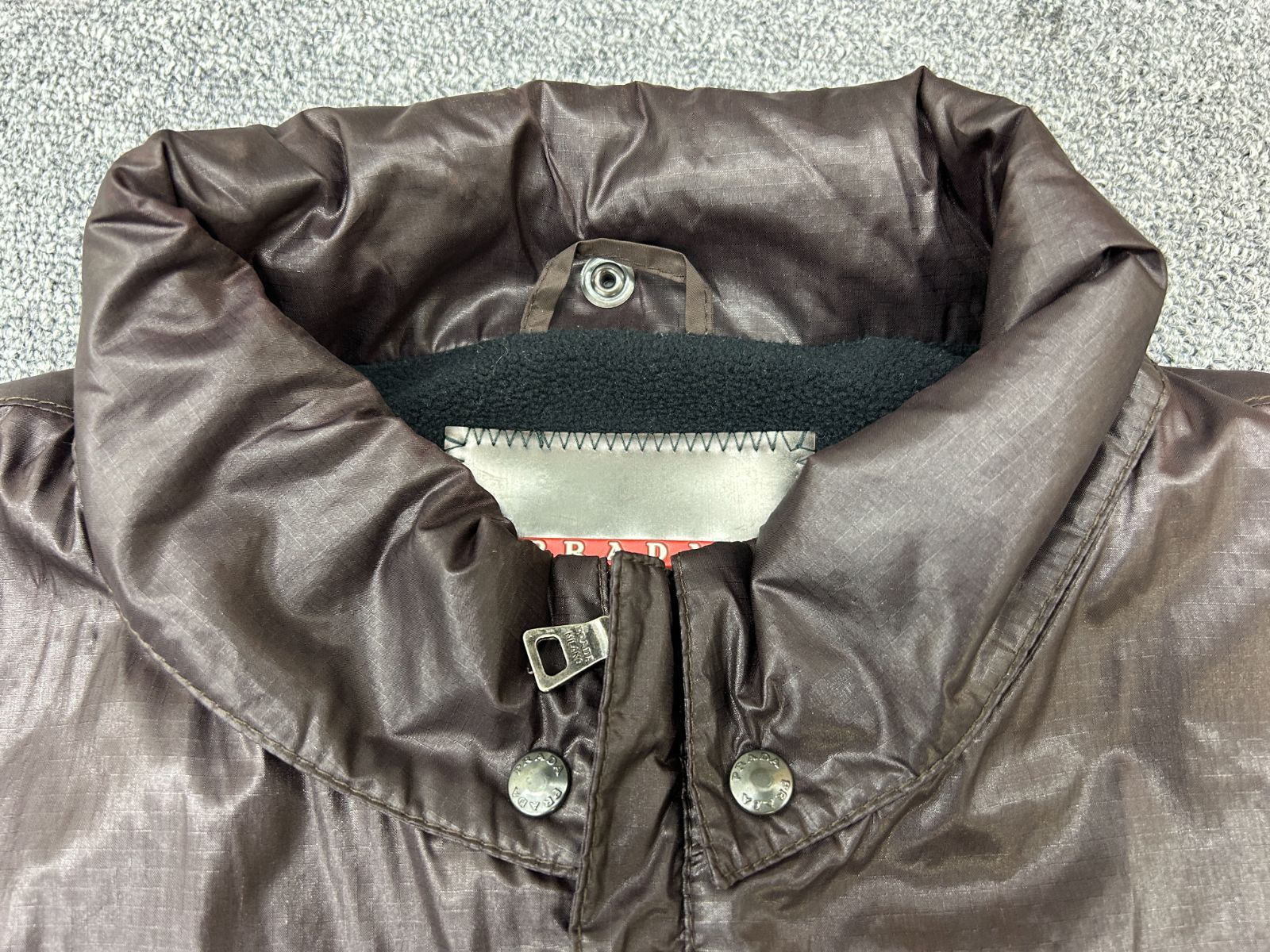 PRADA SPORTS ブラウン フード付き ナイロンジャケット 中古】PRADA SPORT プラダスポーツ ナイロン ジャケット フード付き