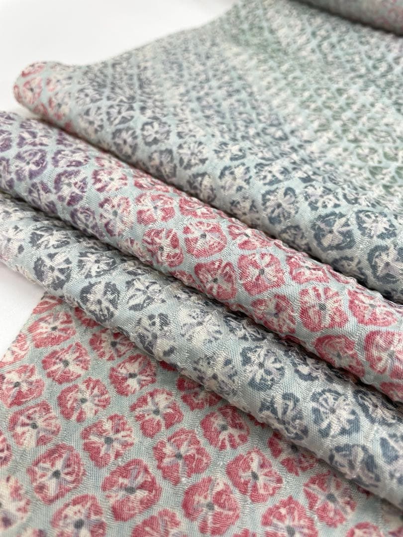 小紋 絞り織 紋意匠 正絹 反物 T9216 - メルカリ